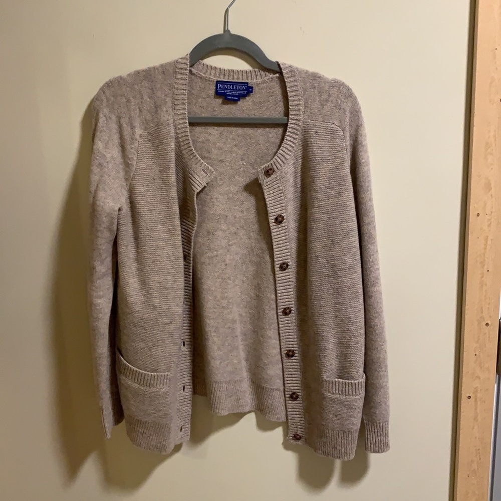 Pendleton size medium wool sweater